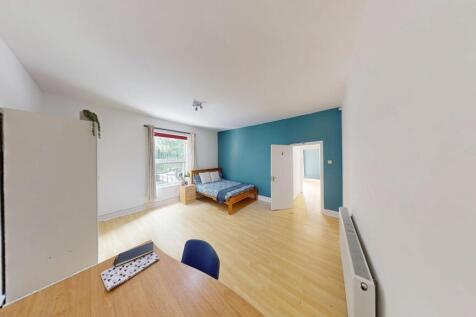 Flat-B-46-Addison-Street-06042025_092827