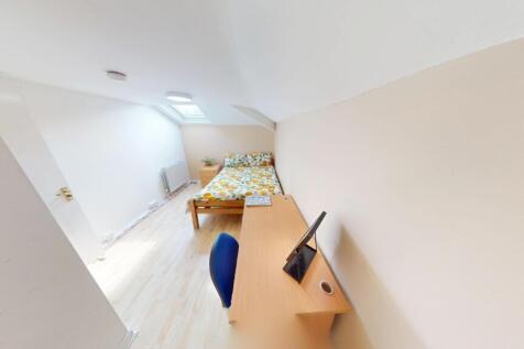 Flat-B-46-Addison-Street-06042025_094438