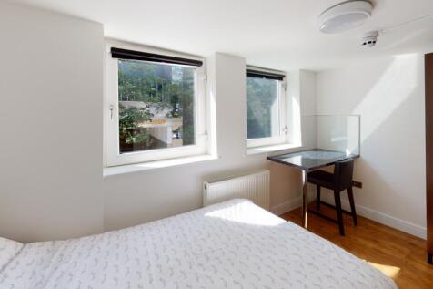 1-54-Glasshouse-St-Bedroom