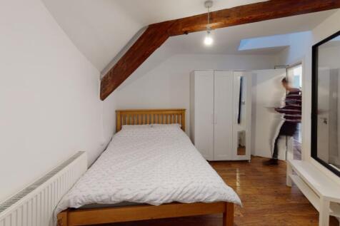 254-Glasshouse-St-Bedroom