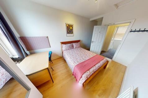 21-Noel-St-09202024_155812