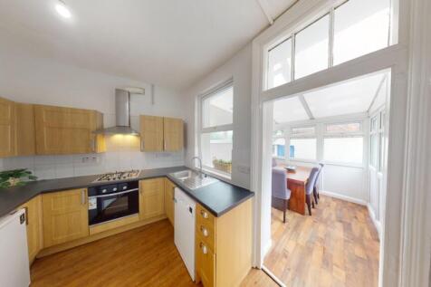 311-Castle-Boulevard-09272024_135745