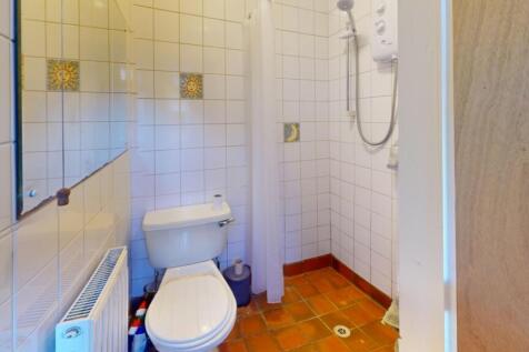 Lrg_4-Annesley-Grove-Bathroom 1