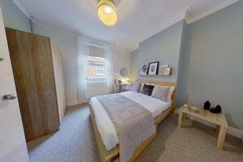 12-Ridding-Terrace-Bedroom-1