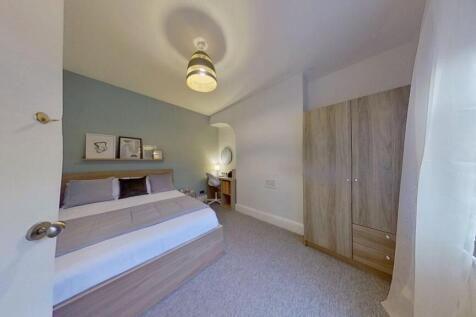 12-Ridding-Terrace-Bedroom-2