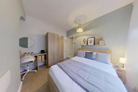 12-Ridding-Terrace-Bedroom-3-1