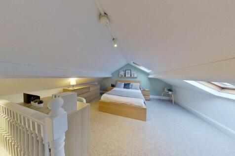 12-Ridding-Terrace-Bedroom-4