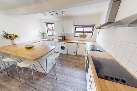 141-143 Mans Kitchen