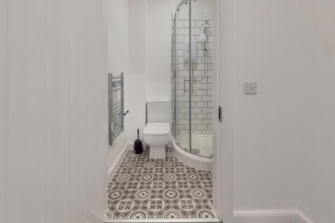 Plumptre-Court-F1-Bathroom