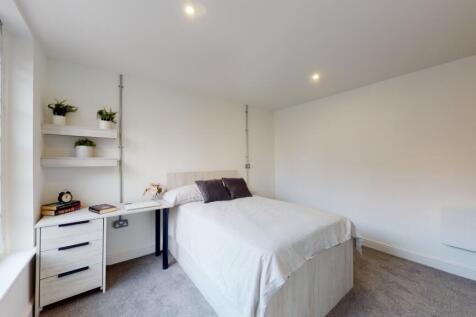 Plumptre-Court-F2-04062023_112428