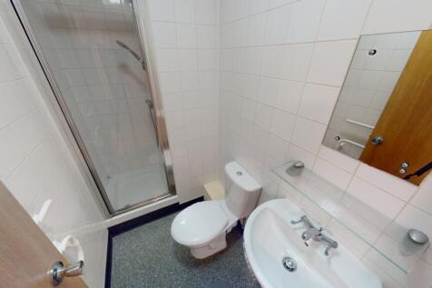 B2 cath ensuite