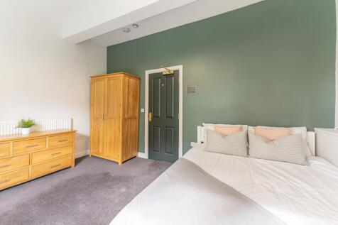 Student Cribs, Nottingham - by Visually Rich 01440