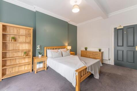 Student Cribs, Nottingham - by Visually Rich 01419