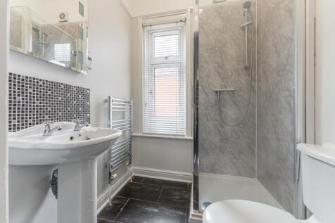 Student Cribs, Nottingham - by Visually Rich 01422