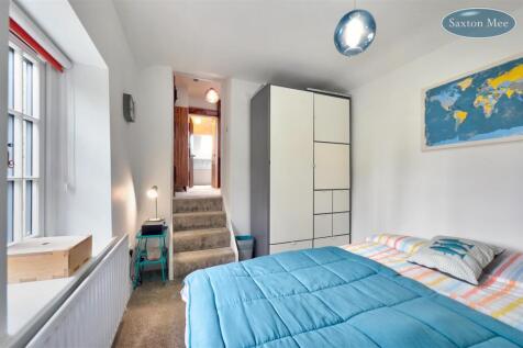 bed 3b.jpg