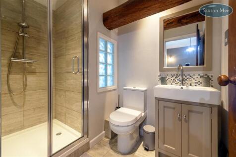 ensuite.jpg