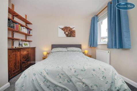 bedroom 2 9846.jpg