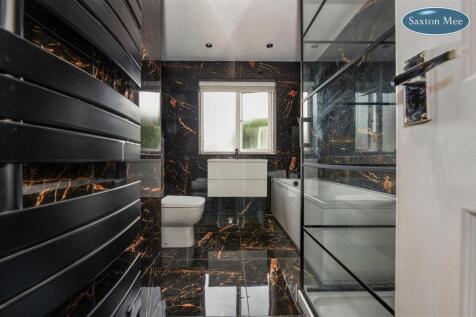 bathroom 9855.jpg