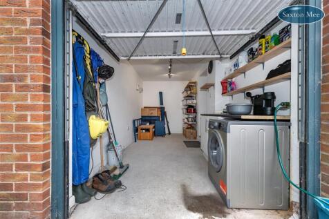 garage 9894.jpg