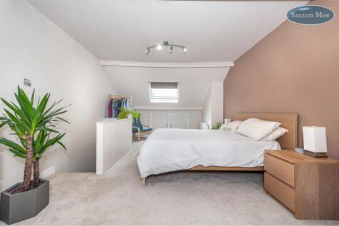 victor st bedroom 1 7766.jpg