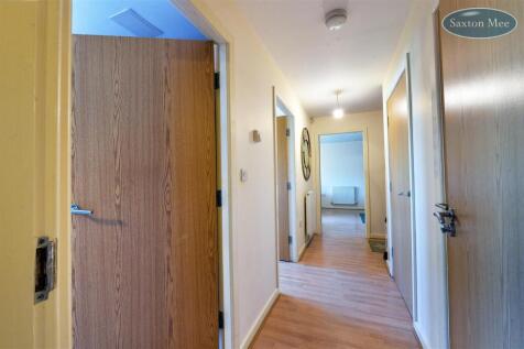 Sovereign Pt - hall 0117.jpg