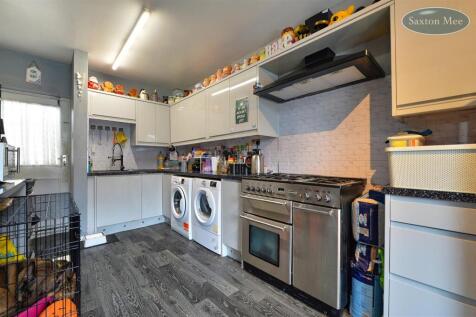 10 Raisen Hall Place - kitchen 2623.jpg