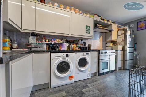 10 Raisen Hall Place - kitchen 2638.jpg