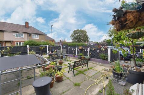 10 Raisen Hall Place - garden 2571.jpg
