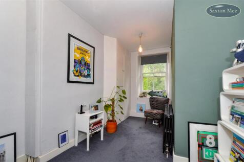 Middlewood Rd - bedroom 2 9645.jpg