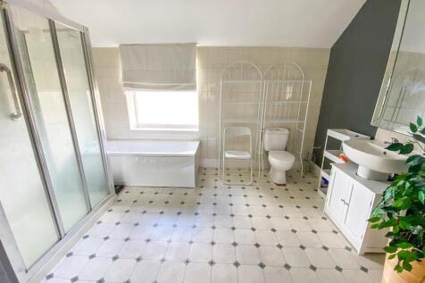 Farm House Bathroom