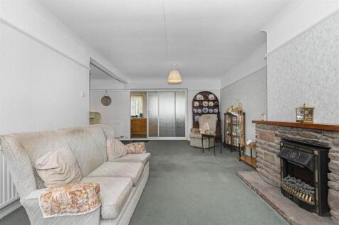 new lounge 2.jpg