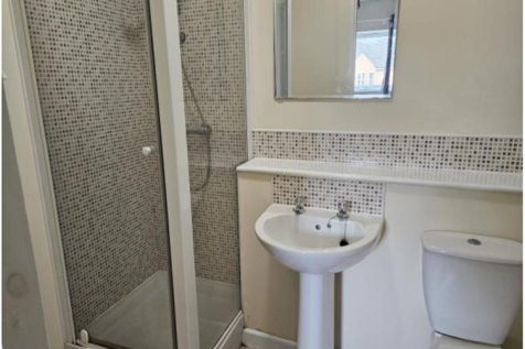 En-suite Bathroom