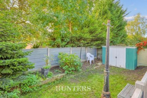 Naunton Road (6).jpg