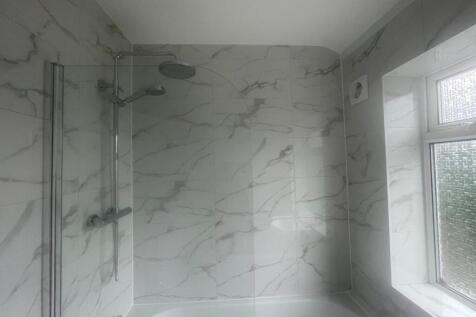 Bathroom (b).jpeg