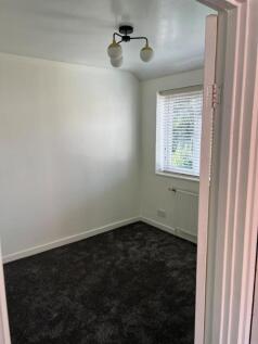 kingsway bedroom1.jpg