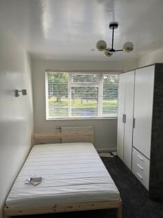 kingsway bedroom2.jpg