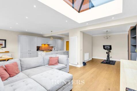 Heywood Old Road (28).jpg