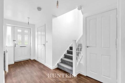 Martindale Crescent (1).jpg