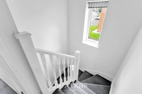 Martindale Crescent (11).jpg