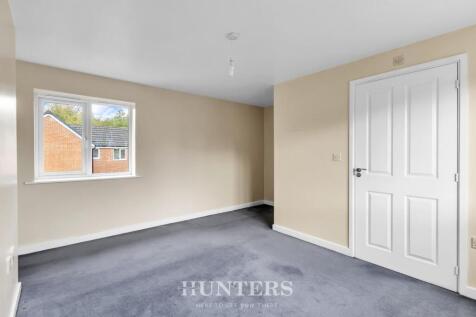 Martindale Crescent (16).jpg