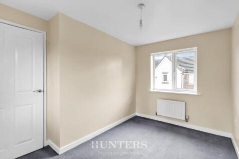 Martindale Crescent (20).jpg