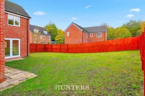 Martindale Crescent (22).jpg