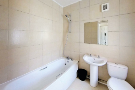 251 CLARENDON PARK RD-07.png