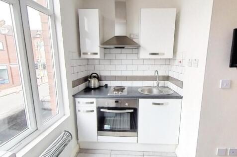 111A QUEENS ROAD FLAT 7-08.jpg