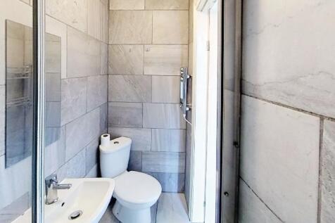111A QUEENS ROAD FLAT 7-07.jpg