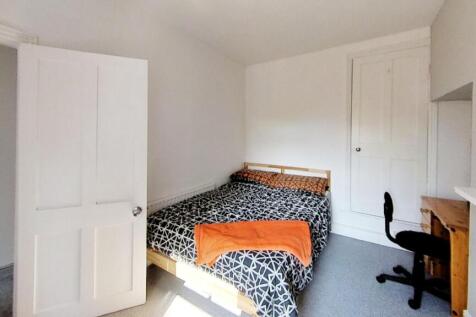 25-Burns-Street-Bedroom(2).jpg