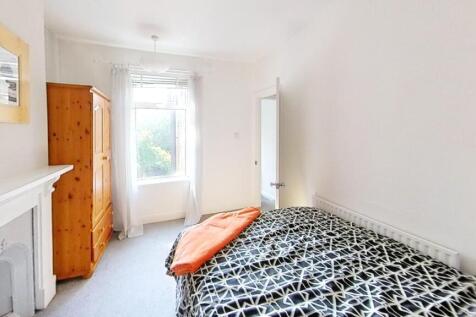 25-Burns-Street-Bedroom(3).jpg