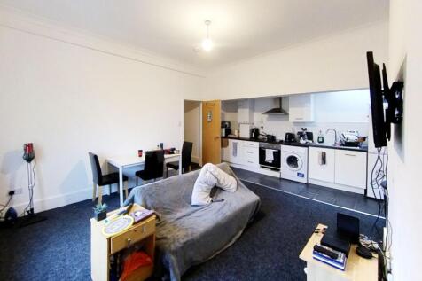55-New-Walk-Flat-3-Bedroom.jpg