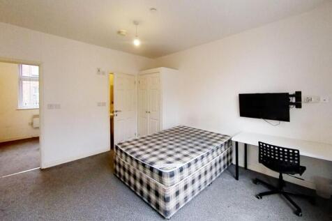 22-Pocklingtons-Walk-F2-Bedroom.jpg