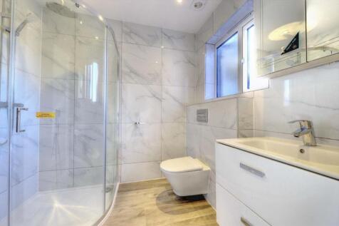 thumbnail_ High Street (6)_1-min.jpg